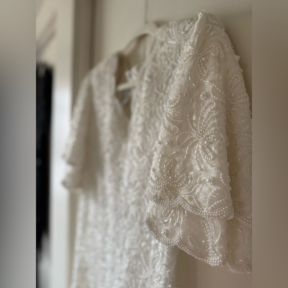 Brilliante by J.A. Beaded, Pearls, Scalloped, Embellished. Vintage Wedding Dress - Picture 4 of 15
